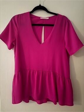 Caramel Bright Fuchsia V-Neck Peplum Tunic